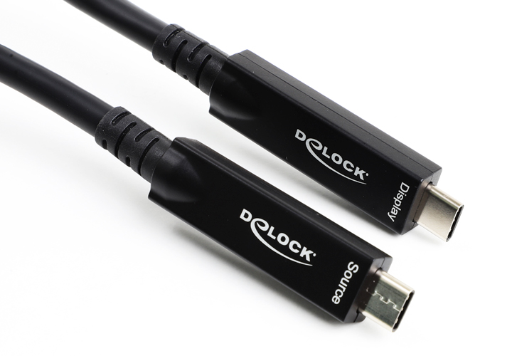 Schwarzer Delock AOC-Kabel USB-C Adapter.